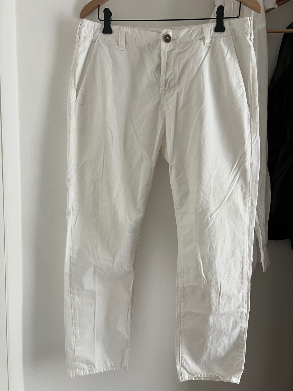 J Brand super soft amazing white brushed cotton button fly 28/
27 inseam